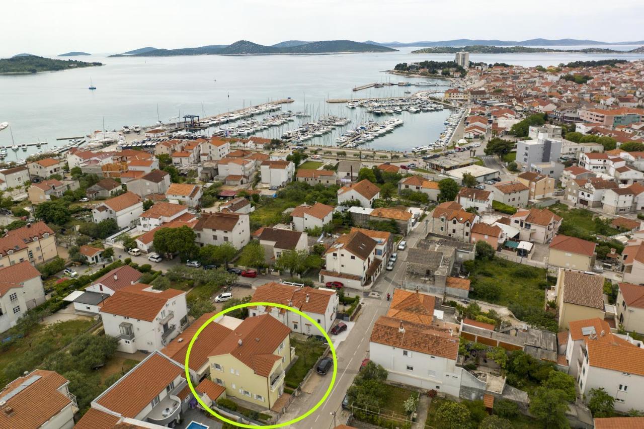 Apartments4You Vodice Exteriör bild