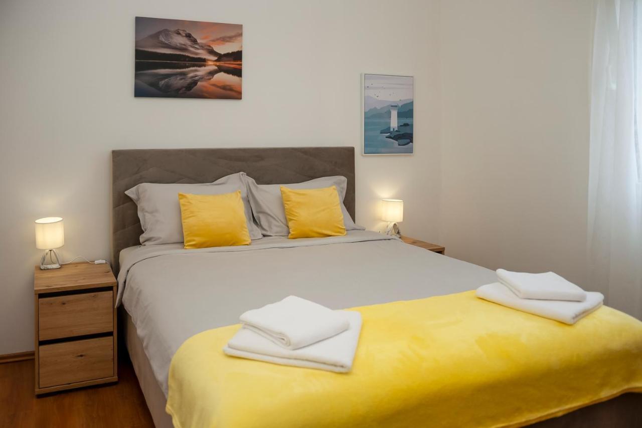 Apartments4You Vodice Exteriör bild