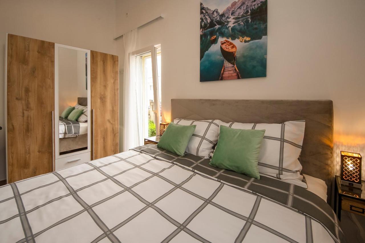 Apartments4You Vodice Exteriör bild